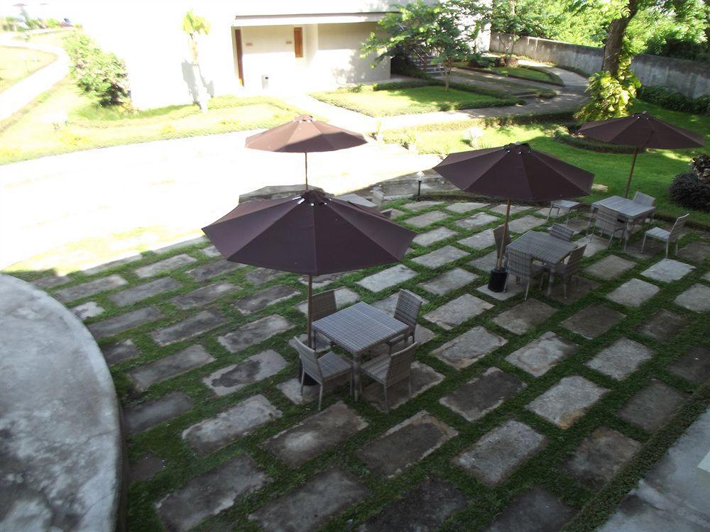 Luwansa Beach Resort Labuan Bajo Eksteriør billede