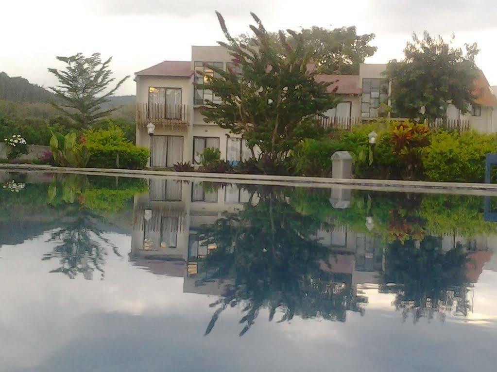 Luwansa Beach Resort Labuan Bajo Eksteriør billede